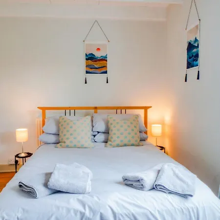 Bloomswell Robin Hood's Bay